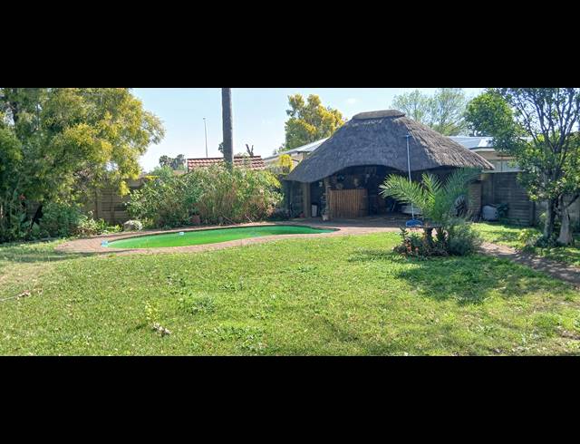 4 BEDROOM HOUSE FOR SALE IN PIONEER PARK